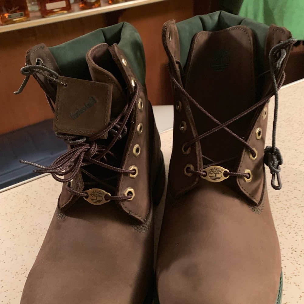 Timberland new size 10 classic build great colors